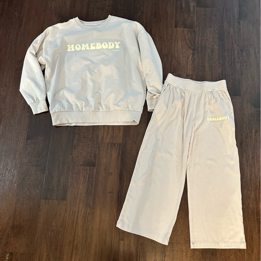 NWT Kittenish “Homebody” Set size small